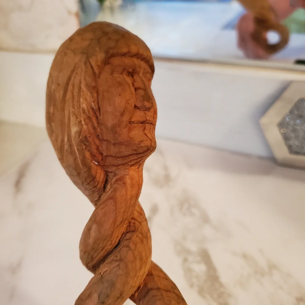 Hand Carved Man W Rope - Picture 3 of 10
